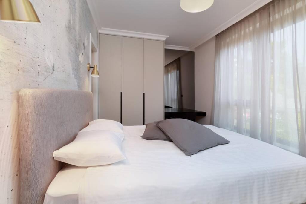 Apartment Marena - Trees To Seas Luxury Escape